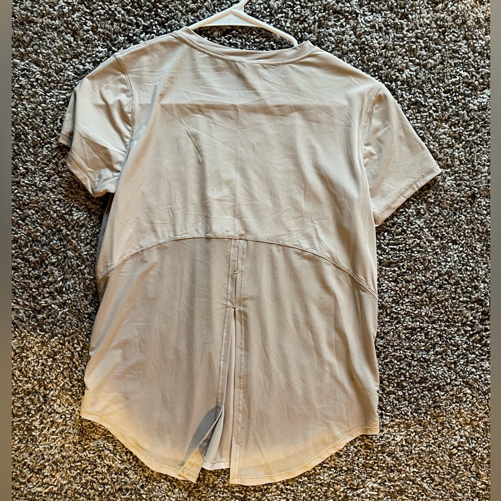 NVGTN ONLY WORN A COUPLE TIMES
